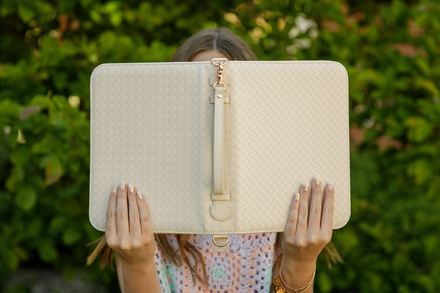 Bible Cover Crossbody Pearl