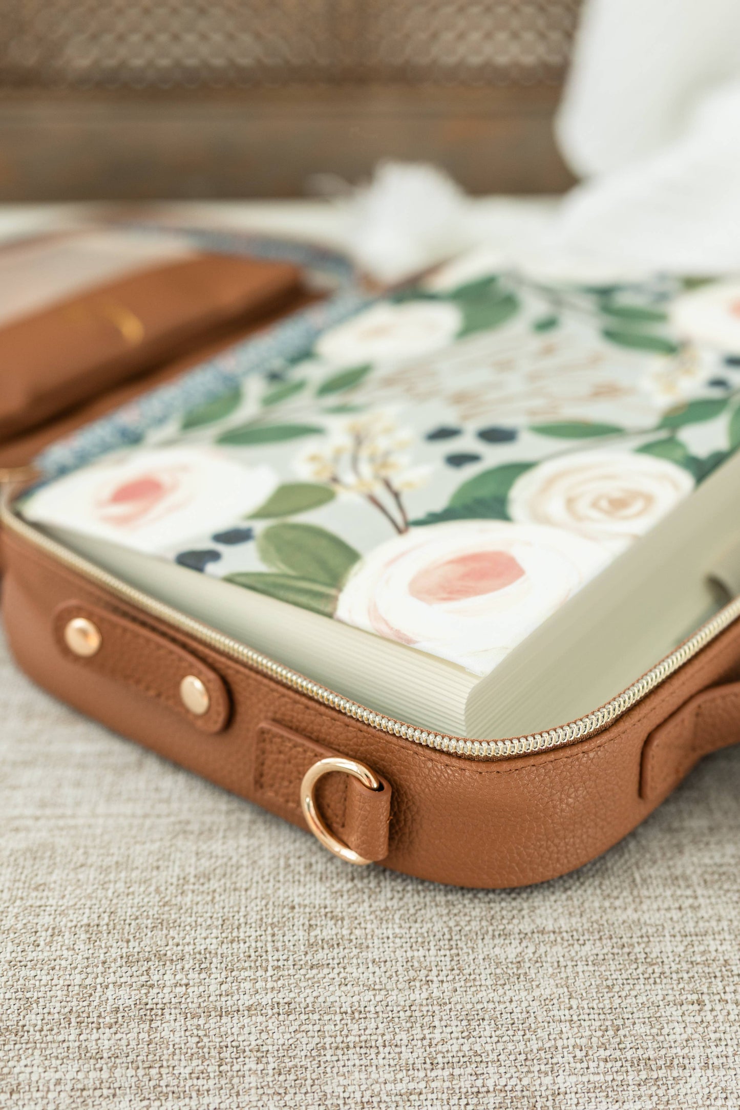 Bible Cover Crossbody Bag Mocha